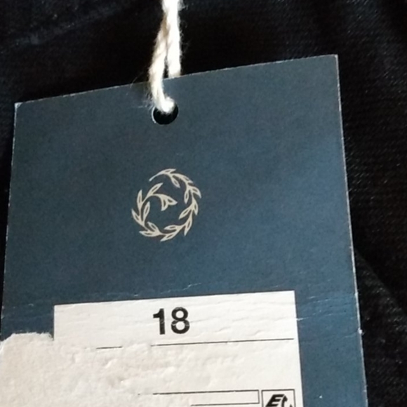 Jeans - Picture 2 of 3